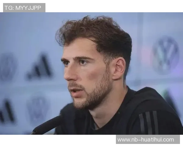 格雷茨卡社交媒体清空踢球照片引发离队猜测与近期辱骂回应